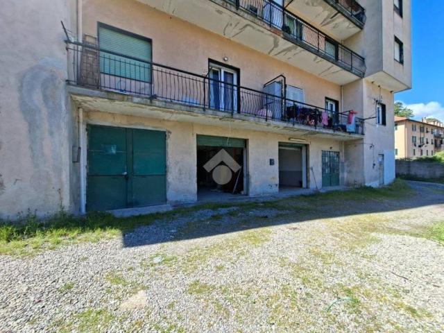 Box / Garage in vendita a Savignone GE