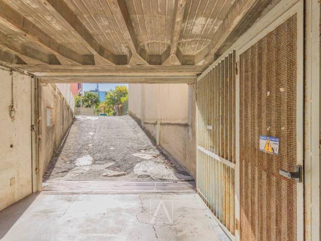 Box / Garage in vendita a Savona SV