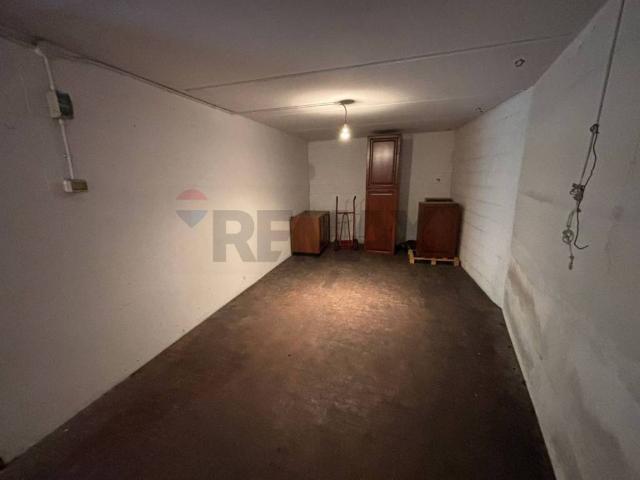 Box / Garage in vendita a Savona SV