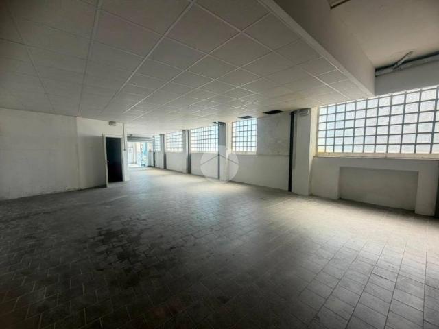 Box / Garage in vendita a Savona SV