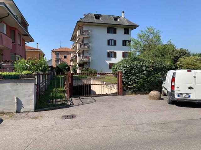Box / Garage in vendita a Segrate MI