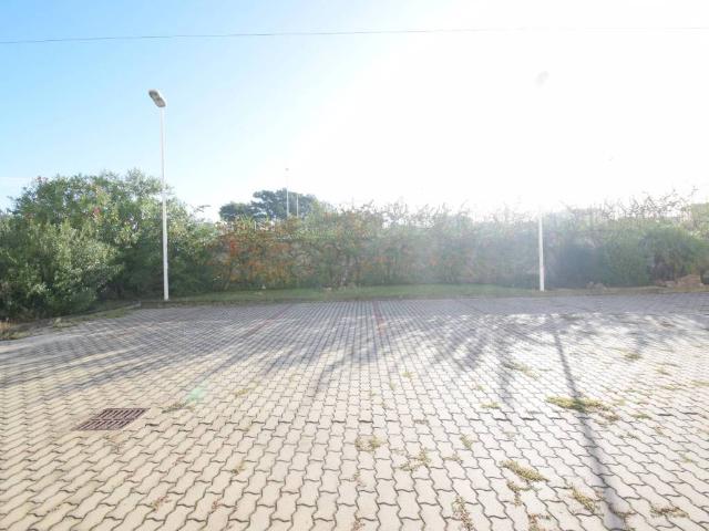 Box / Garage in vendita a Selargius CA