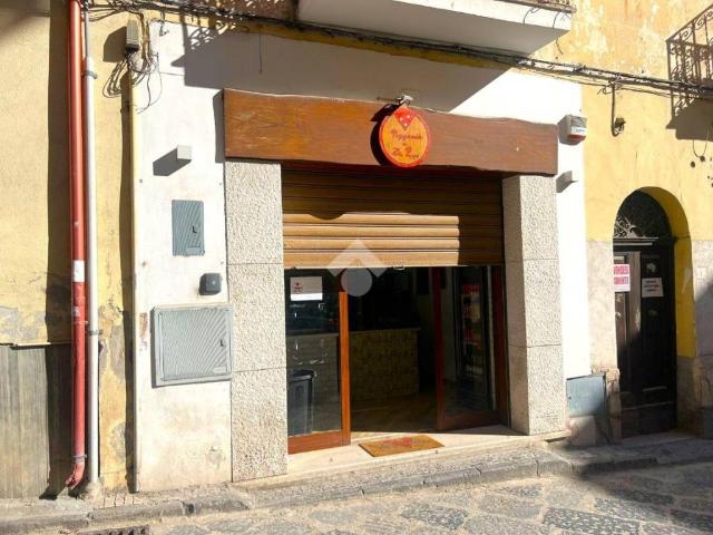 Box / Garage in vendita a Sessa Aurunca CE