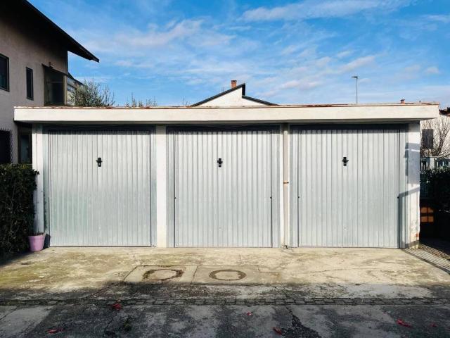 Box / Garage in vendita a Settimo Torinese TO
