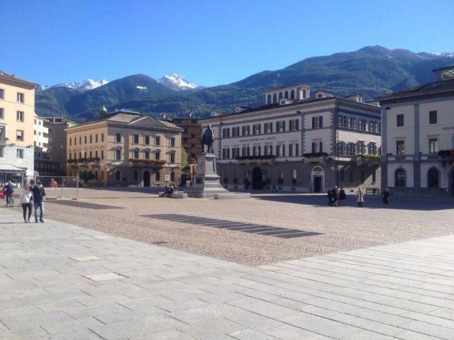 Box / Garage in vendita a Sondrio SO