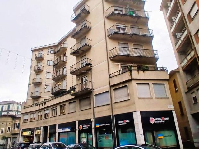 Box / Garage in vendita a Sondrio SO