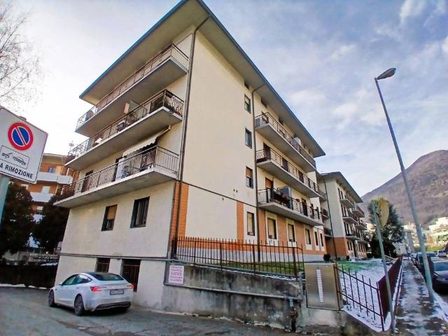 Box / Garage in vendita a Sondrio SO
