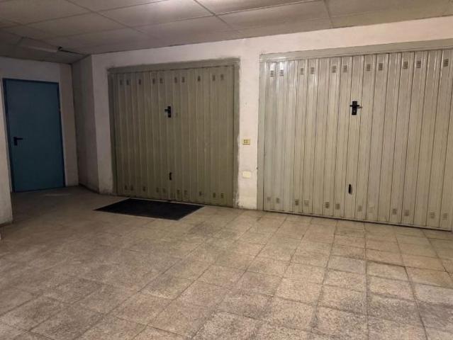 Box garage