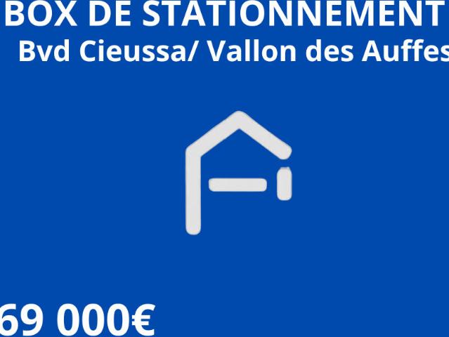 Box de stationnement pied d'immeuble Bvd Augustin Cieussa