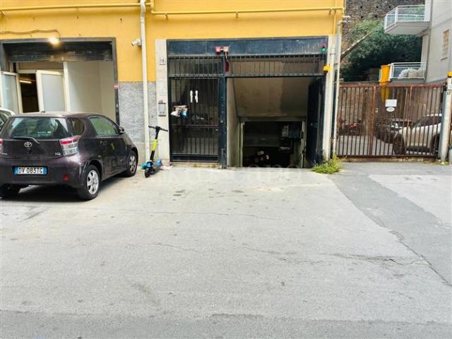 Box di 15 mq a Bellini, Tribunale, Corso Italia Catania