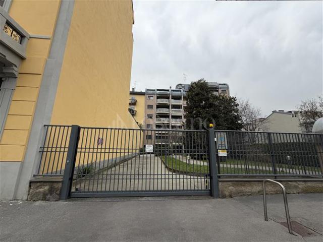 Box di 16 mq a Famagosta, Barona Milano