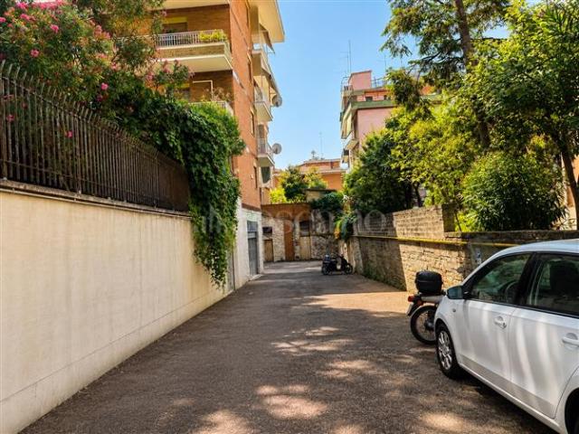 Box di 22 mq a Aurelio, Boccea Roma