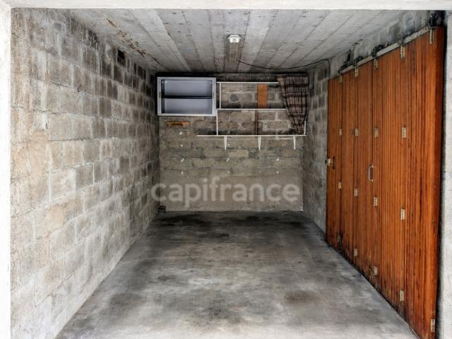 Box en Centre Ville à vendre à CORBEIL ESSONNES