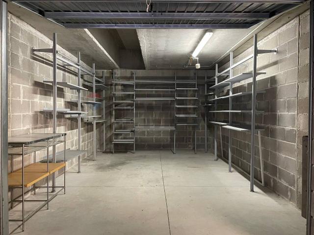 Box in affitto a Jesi