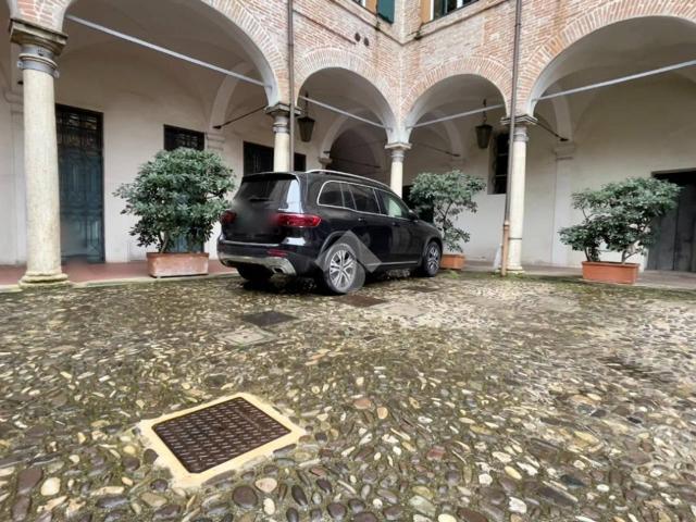 Box in affitto a Rimini