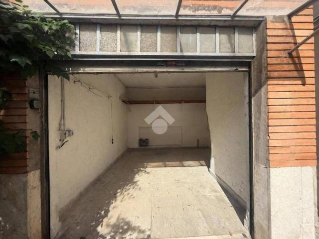 Box in affitto a Roma