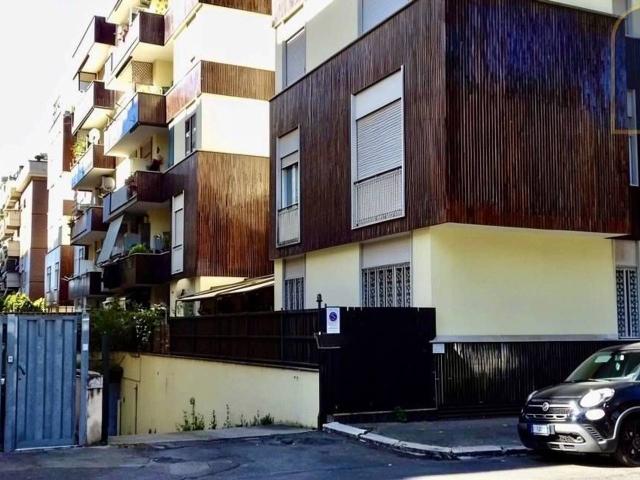 Box in affitto a Roma