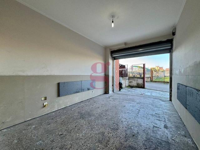 Box in affitto a Santa Maria La Carita'
