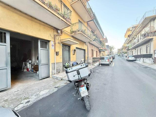 Box in vendita a Mascalucia