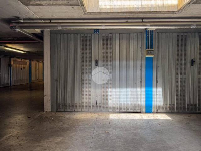 Box in vendita a Milano
