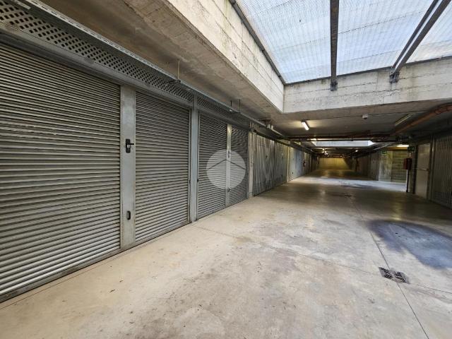 Box in vendita a Milano