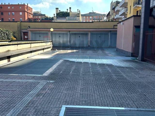 Box in vendita a Milano