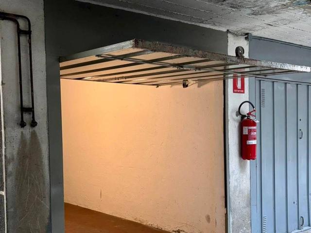 Box in vendita a Milano