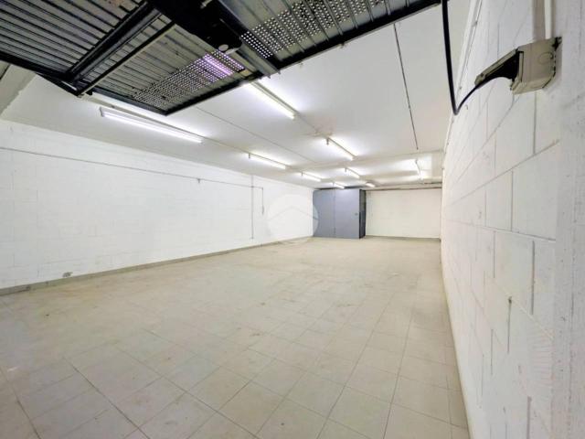 Box in vendita a Milano