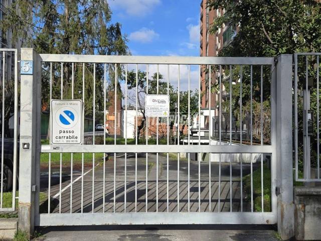 Box in vendita a Milano