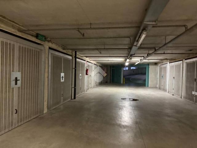 Box in vendita a Milano