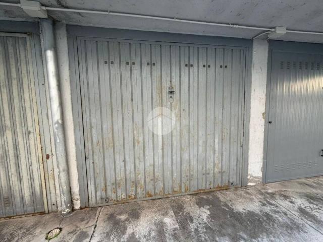 Box in vendita a Milano