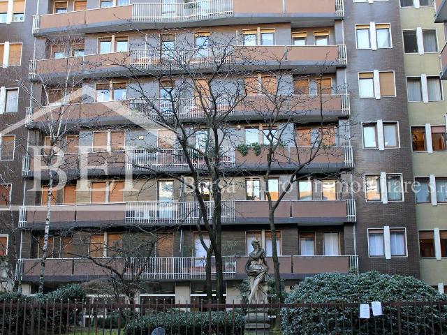 Box in vendita a Milano