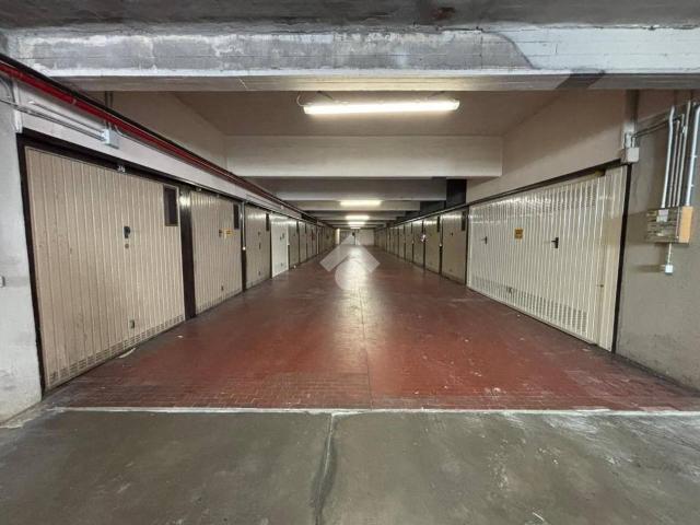Box in vendita a Milano