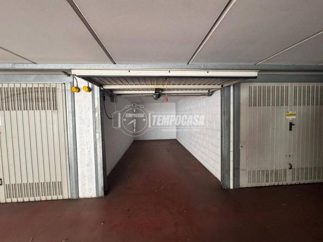 Box in vendita a Milano