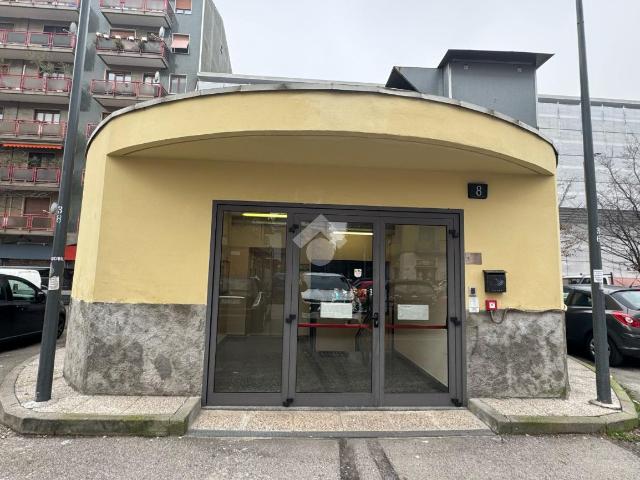 Box in vendita a Milano