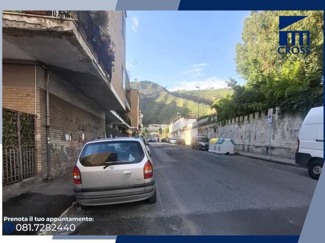 Box in vendita a Napoli