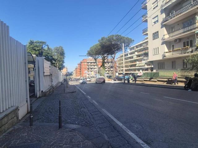 Box in vendita a Napoli