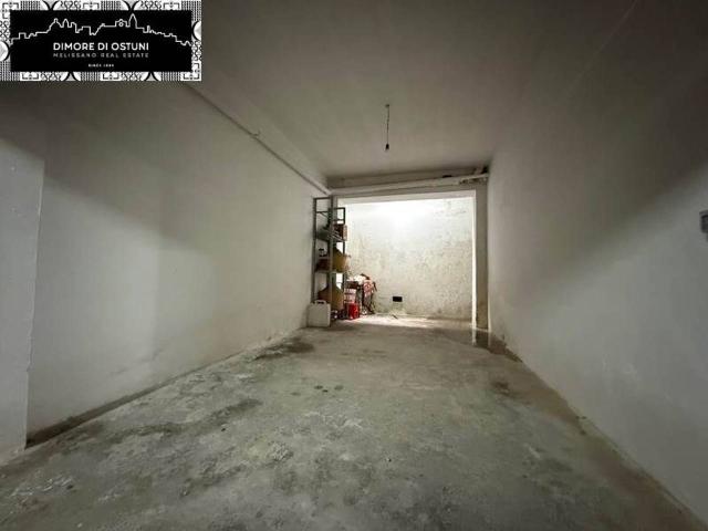 Box in vendita a Ostuni