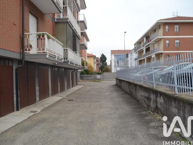 Box in vendita a Alba
