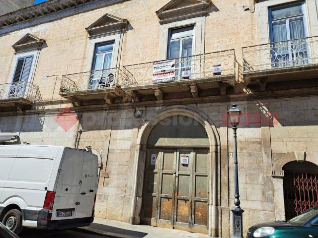 Box in vendita a Andria
