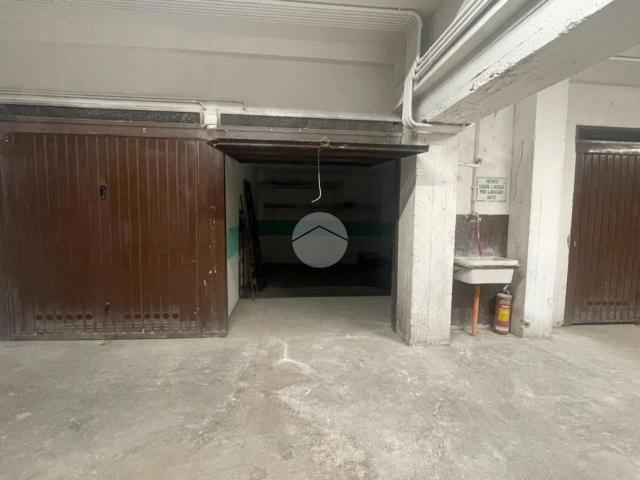 Box in vendita a Asti