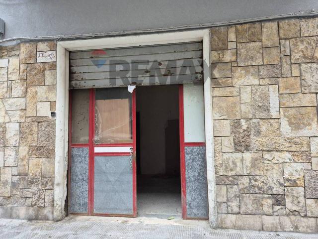 Box in vendita a Bari