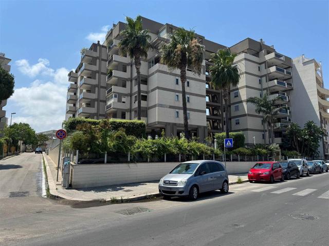 Box in vendita a Bari