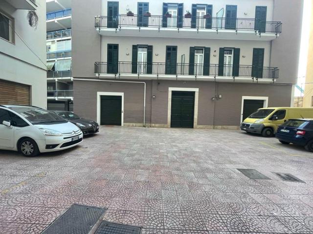 Box in vendita a Barletta