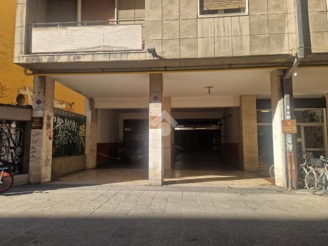 Box in vendita a Bologna