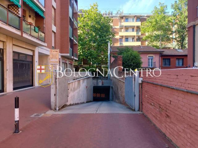 Box in vendita a Bologna