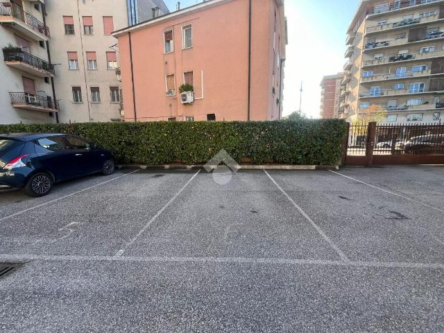 Box in vendita a Brescia