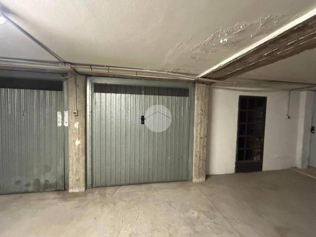 Box in vendita a Brescia