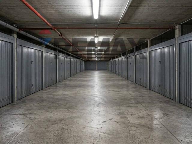 Box in vendita a Brugherio