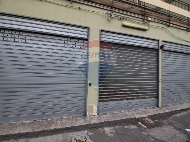 Box in vendita a Catania